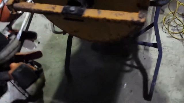 Бетоносмеситель принудительного действия