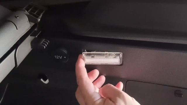 Форд Куга2 плафон багажника смотреть онлайн