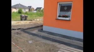 Как сделать отмостку вокруг дома из тротуарной плитки