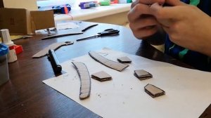 Нож бабочка из картона