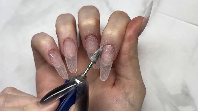 НАРАЩИВАНИЕ НА ТИПСЫ! | ЛЕВОЙ рукой ? | ТИПСЫ НОСЯТСЯ ЛУЧШЕ? смотреть онлайн