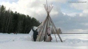 Григорий Соколов. Постройка tepee.
