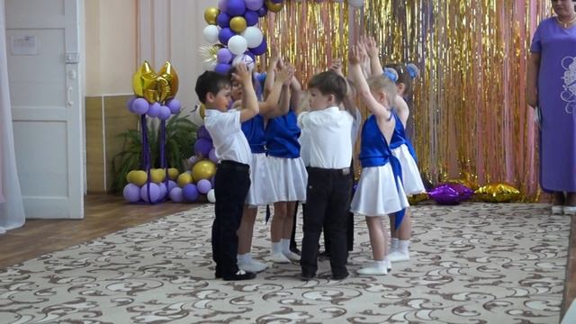 Танец "Где живут улыбки" смотреть онлайн