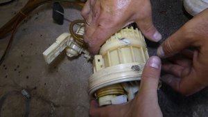 MERCEDES W211 E CLASS FUEL FILTER REMOVAL REPLACEMENT E200 E230 E240 E280 E320 E350 E500 E550 E55