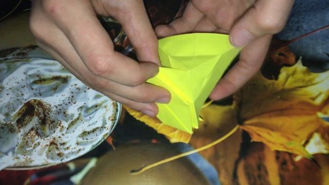 Оригамі жук з паперу. Оригами жук из бумаги. Origami beetle. смотреть онлайн