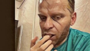 Самвел Адамьян Принёс обед в больнице Чихать на врачей, у Татьяны Васильевны своя диета.