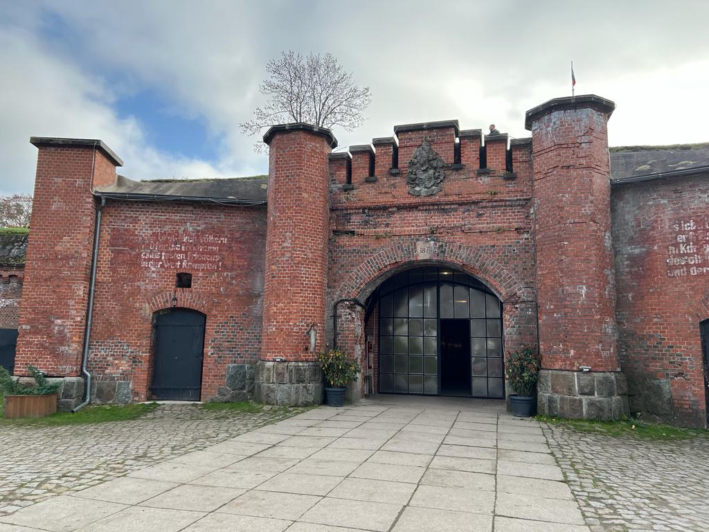 Калининград. Ноябрь 2022 года. Форт №11 Дёнхофф. смотреть онлайн