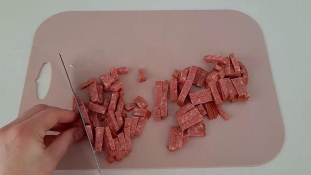 Простой и вкусный салат!Капуста+колбаса+яйцо! смотреть онлайн