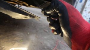 Как заменить лампу в противо туманной фаре.На тайоте корола 2010года.