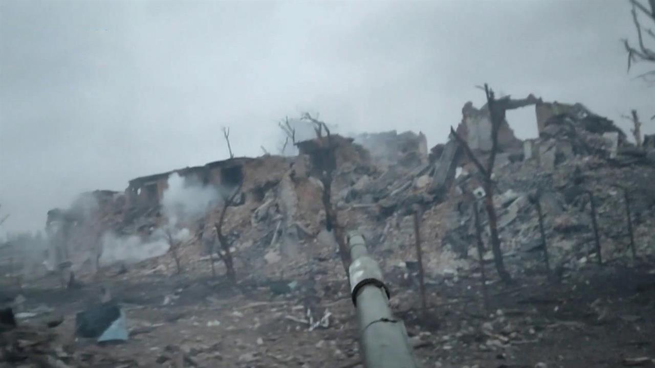 Кадры из Марьинки, из которой боевики постоянно обстреливают мирные районы Донецка