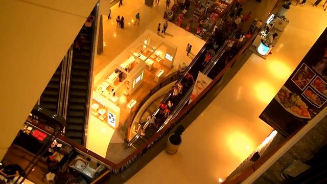 Теплый вечер в Паттайе. A warm evening in Pattaya смотреть онлайн