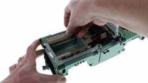 LEGO Icons 10317 Land Rover Classic Defender 90 - LEGO Speed Build Review