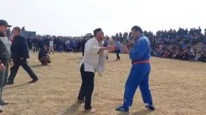ГУШТИН!ДЕВ ПАХЛАВОН ХАМРАХША 39 СЕКУНДА ЗАД!!! НОХИЯИ ШАХРИТУС (
