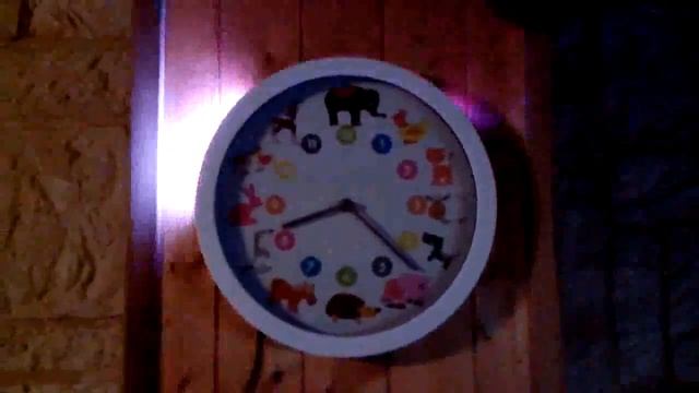 WS2812 90 LEDs/m + homebrew controller + clock = eyecandy смотреть онлайн