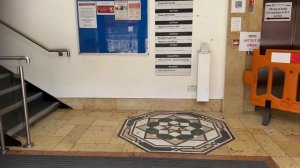 Пока в Москве митингуют против строительства мечети, в Лондоне звучит азан.