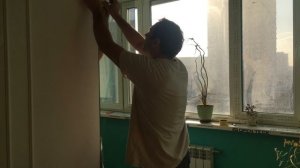 Как приклеить зеркало к стене. Монтаж зеркала на жидкие гвозди