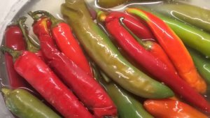 Соленые острые перцы