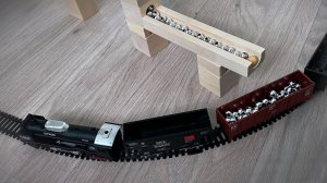 Гонка шариков марблс и игрушечный поезд / АСМР ASMR