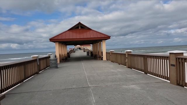 Vacationing in Clearwater, Florida presented by Digital nomad Johnny Ray смотреть онлайн