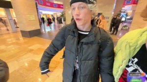 ХАЗЯЕВА УБЕГАЮТ ОТ ПОДПИСЧИКОВ | ПАРАДЕЕВИЧ КОРЕШ ПЛОХОЙ ПАРЕНЬ И КУЕРТОВ НАВЕЛИ СУЕТЫ В ТЦ