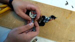 Шуруповерт дымит и медленно работает - Cordless drill smokes and slowdown