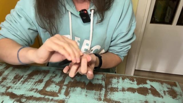 делаю МАНИКЮР САМОЙ СЕБЕ и почему так!?