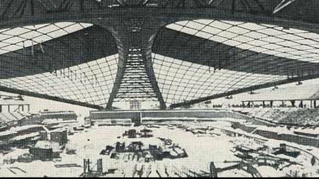 Москва район Крылатское нарвался на гнев местных вписался в авантюру #москва #крылатское #район смотреть онлайн