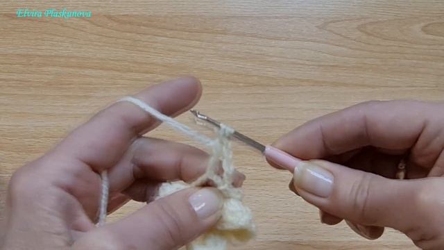 ЦВЕТОК КРЮЧКОМ ДЛЯ ШАПКИ И НЕ ТОЛЬКО. Вязание крючком.