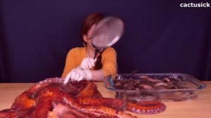 эта девушка просто съела всех морских обитателей | Ssoyoung и её еда