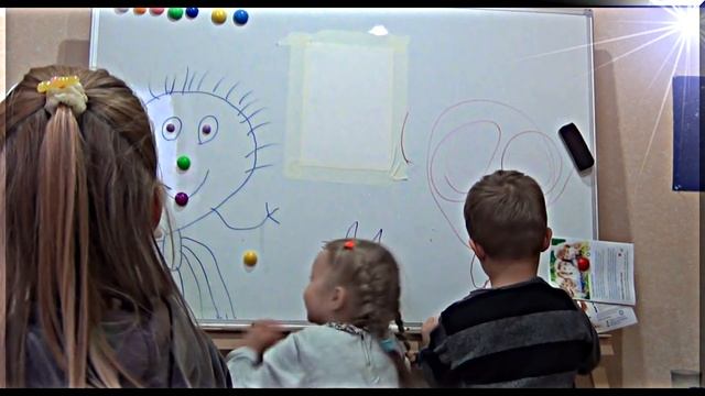 Много "учителей" на уроке. Дети рисуют. Правополушарное рисование. смотреть онлайн