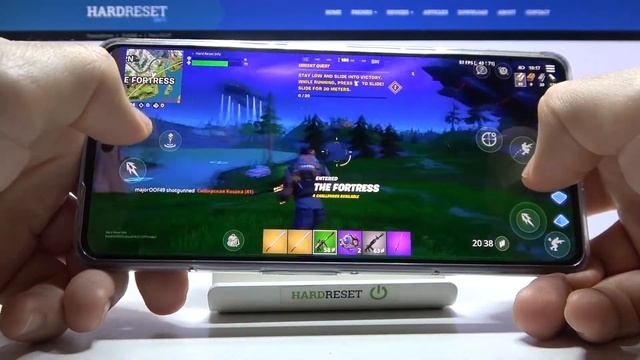 Xiaomi POCO F4 GT - FORTNITE | Gaming TEST | AMAZING AMOLED 120Hz ?| $500 Phone