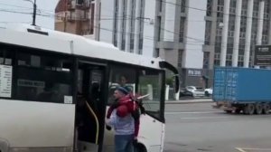 Уже dead, но еще не в pool: во Владивостоке десантник тонко намекнул, что американским супергероям с