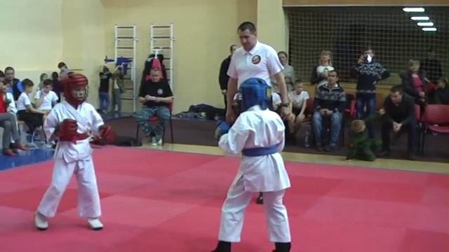 Мехтиев Игорь - Тряпичко Даниил- открытый юношеский турнир по АРБ -14.02.2016г.