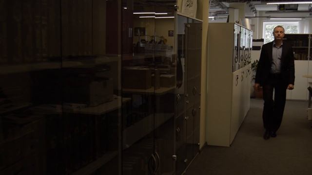 В «Эксмо» сняли немое кино про Дарью Донцову. Всем смотреть. смотреть онлайн