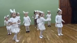 Ноябрь 2022 - Настя-зайчик. Танец с морковкой)))