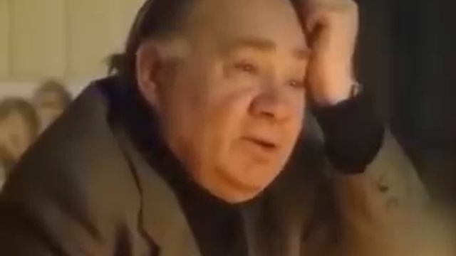 Гениальный человек. Мудрейшие слова. И добавить нечего !!! Евгений Леонов.
