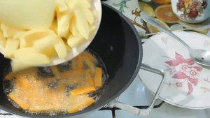 ? Так жареную картошку на сковороде ещё не готовил. Родные в восторге от этого рецепта!