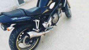 Suzuki bandit 250 review and sound test