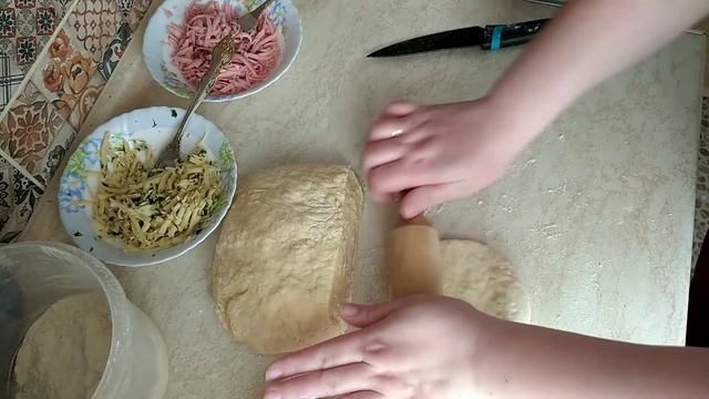 Лепешки с сыром с колбасой ВКУСНЕЙШИЕ