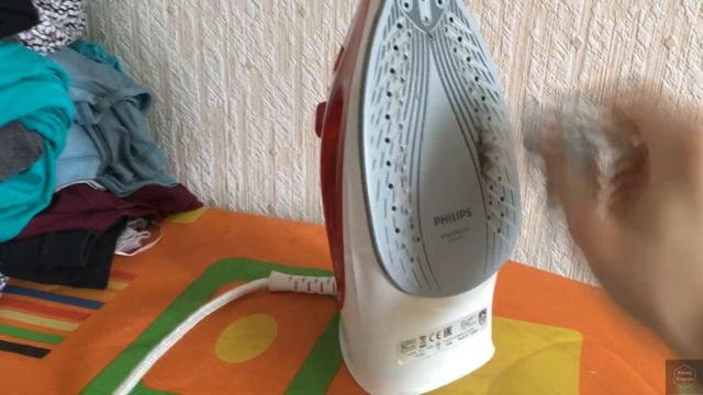 Как очистить утюг с керамической подошвой от нагара смотреть онлайн