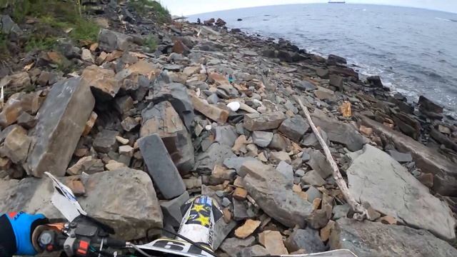Очень жесткие падения и много камней и грязи тренировка Dirty193#Extreme ENDURO Ребра вышли из чата смотреть онлайн