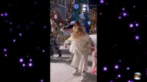 Татьяна Волосожар с семьёй. Юлия Проскурякова с мужем Игорем Николаевым пришли на открытие ГУМКАТКА