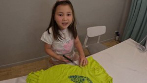 Как сделать шоппер своими руками. Сумка из старой футболки.