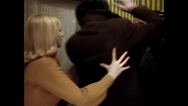 Ипполит в ванной смотреть онлайн