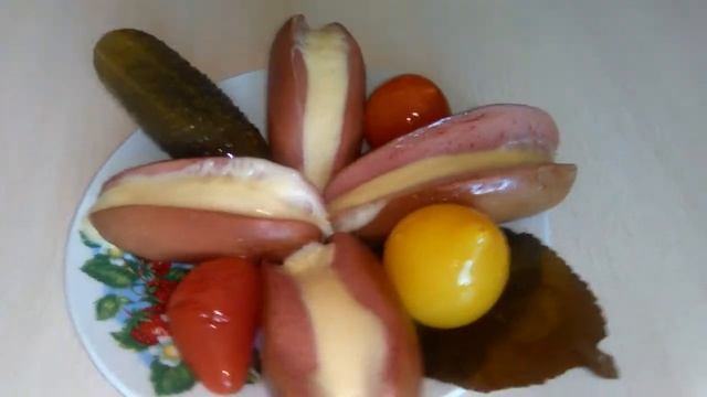 Простая закуска. Закуска за пять минут. Сардельки с сыром. Просто украшение простых утиных сарделек
