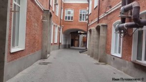 Рябовская мануфактура в Москве. Встретили Фрэди Крюгера.