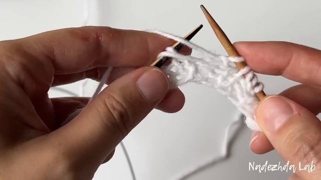 Потрясающий и очень простой рельефный узор для теплых вещей