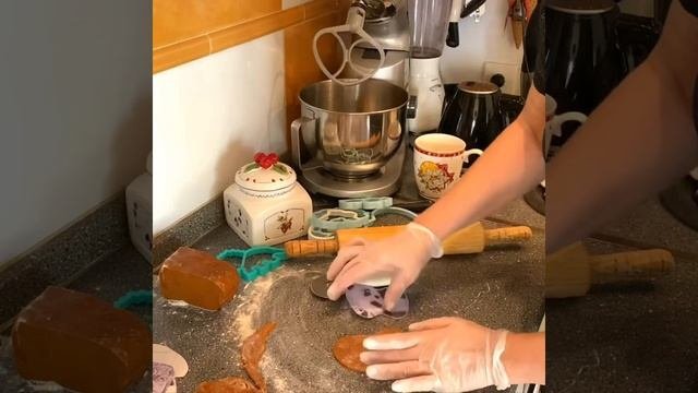 Имбирное тесто. Выпечка. Вырезаем формочками