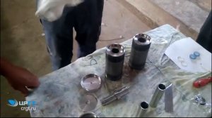 Монтаж уплотнений высокого давления на цилиндр - гидроабразивный станок