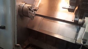 датчики и работа на разжим и зажим. и пофиг станок в работу идет.